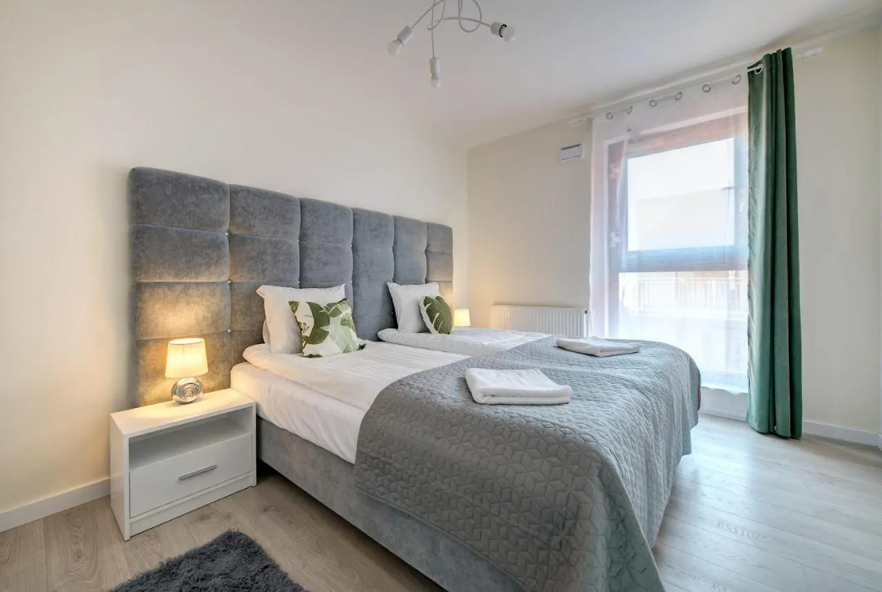 Live & Travel Apartments - Waterlane Island Gdansk