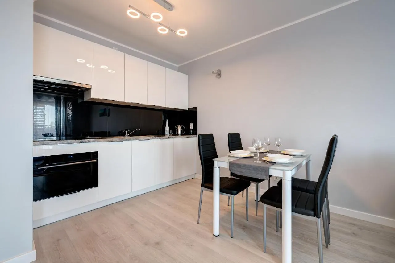 Live & Travel Apartments - Waterlane Island Gdańsk