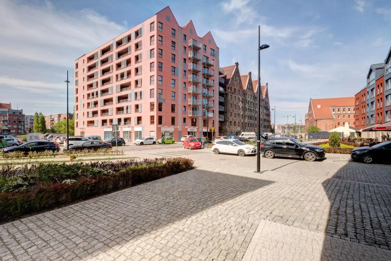Live & Travel Apartments - Waterlane Island Gdańsk